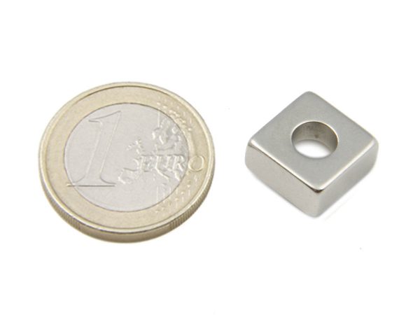 Imán neodimio bloque avellanado 12.7-12.7-6-6